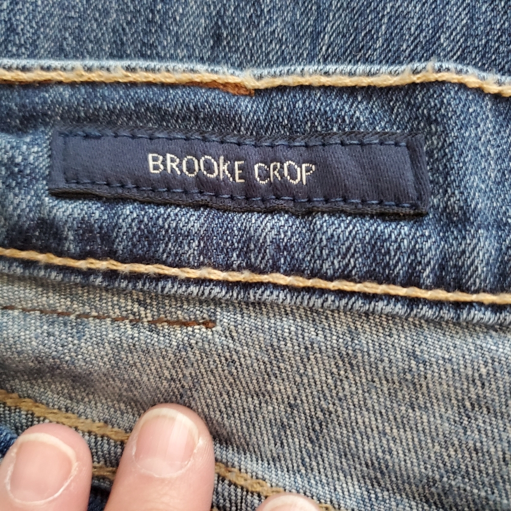 Lucky Brand Brooke Crop Distressed Jeans - Picture 5 of 7